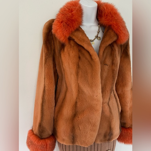 Cisodono Italian designer sheared Mink with full fox Collar jacket/coat🔥 - Picture 9 of 16